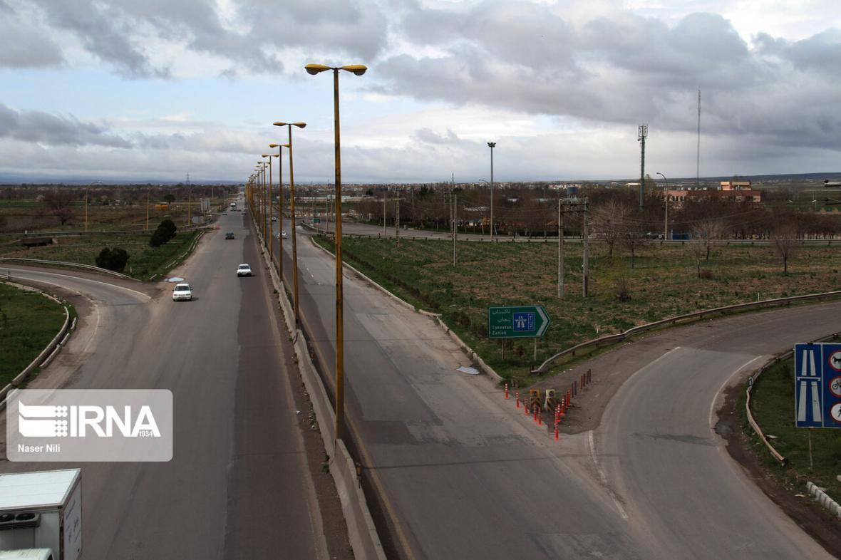 خبرنگاران فرماندار پلدختر خبر مسدود شدن جاده پلدختر به سمت خوزستان را تکذیب کرد