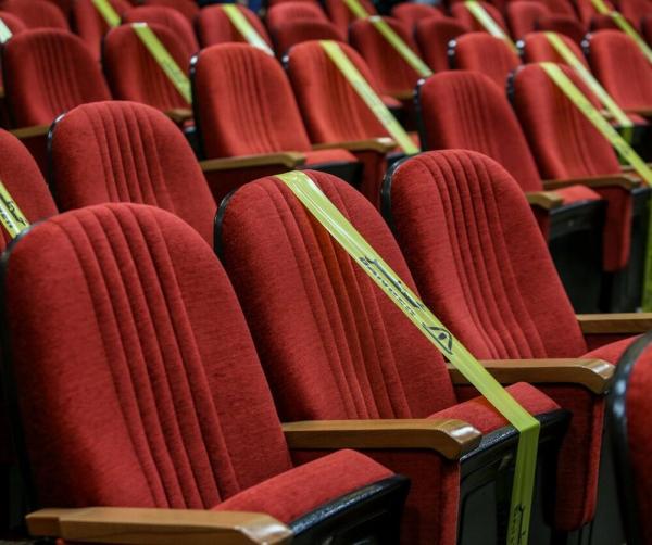 سالن های تئاتر دوباره باز شدند خبرنگاران