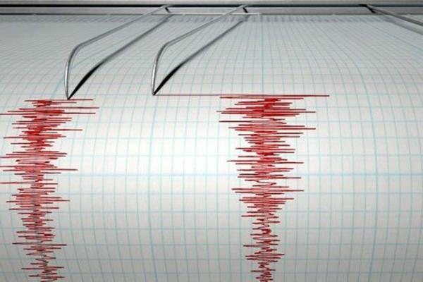 زلزله 4، 9 ریشتری شربیان آذربایجان شرقی را لرزاند