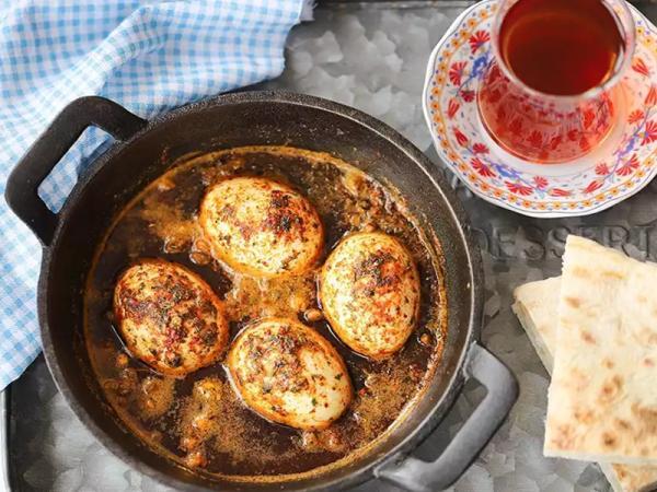 طرز تهیه یومورتا کاپاما ، ادویه خوشمزه ترین صبحانه ترکی چیه؟